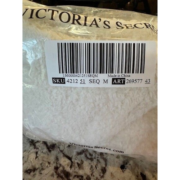 PINK Victorias Secret Co-zzzy Fleece Boxy Fuzzy Pajama Shorts‎ White Creamer MED - Picture 7 of 7